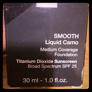 Dermblend Smooth Liquid Camo Foundation